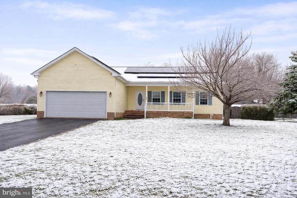 Photo - 220 Barnes Blvd