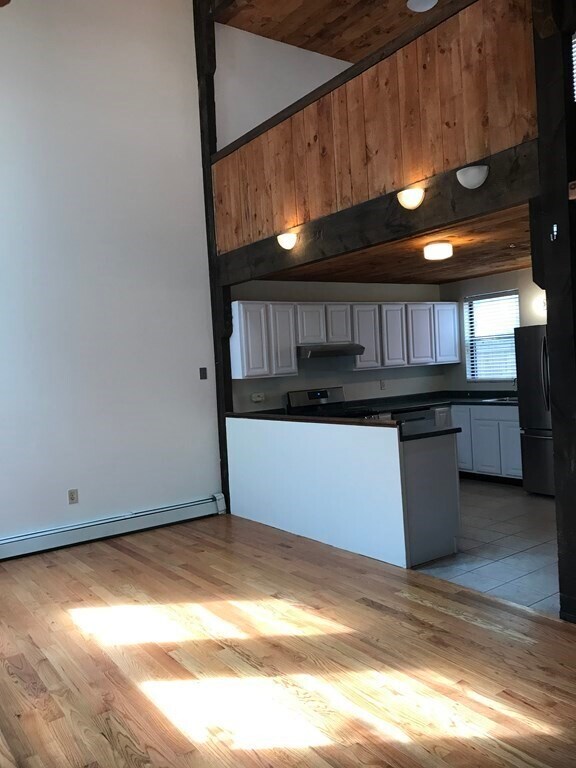 Photo - 44 Valentine St