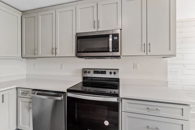 Photo - 316 24th St Unit 3