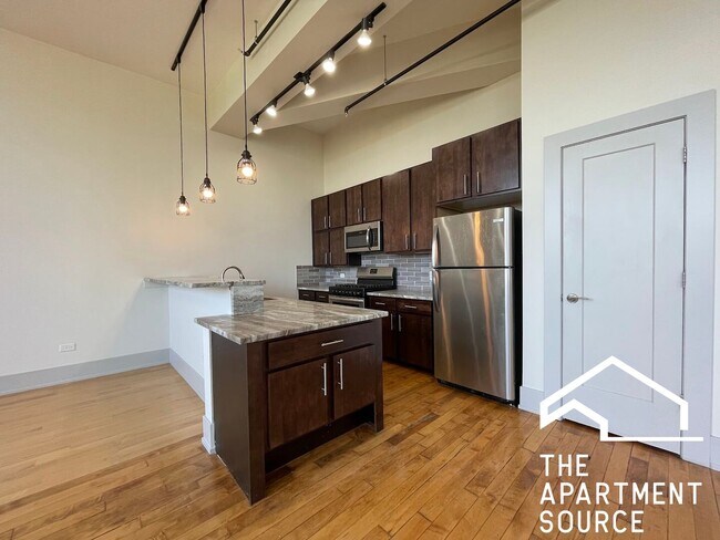 Photo - 1432 W 21st St Unit 306