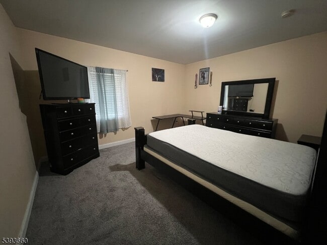 Photo - 692 E 26th St Unit 1