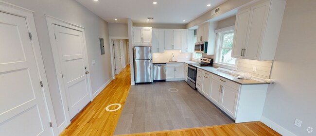 Building Photo - 72 Spring St Unit 70-3 Rental