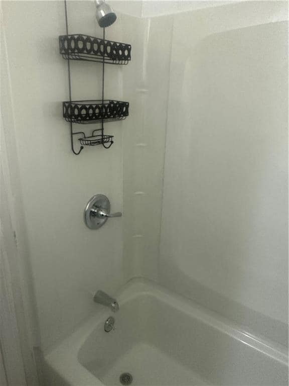 Photo - 695 Belmont Ave Unidad 2