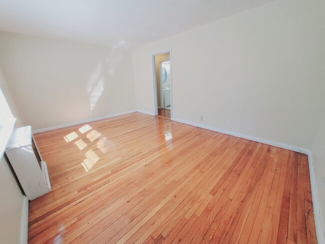 Photo - 1068 E Main St Unit 3