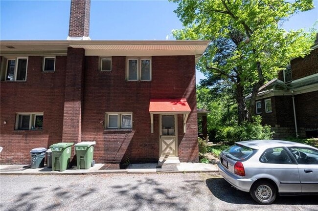 Photo - 565 Ardmore Blvd