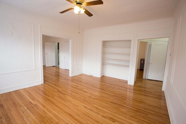 Photo - 5034-5046 S. Woodlawn Avenue