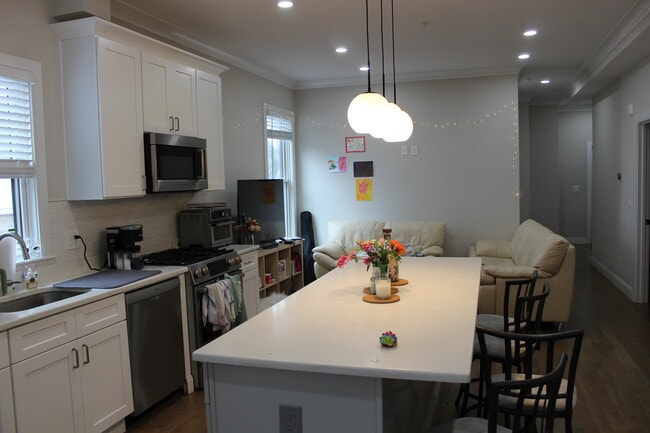 Photo - 153 Foster St Unit 1