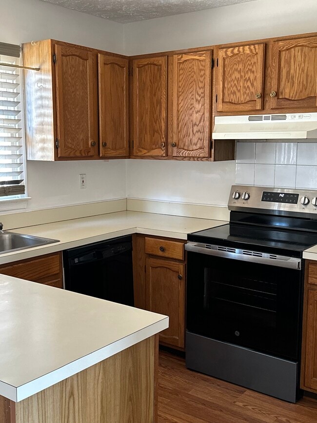 Photo - 7542 Knoll Acres Rd