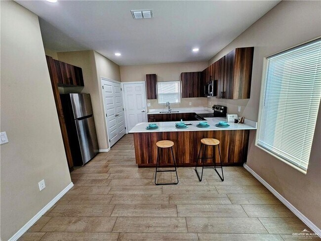 2919 W Driftwood St Unidad 4