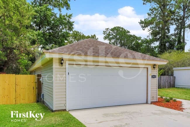 Photo - 3919 Summer Pines Dr