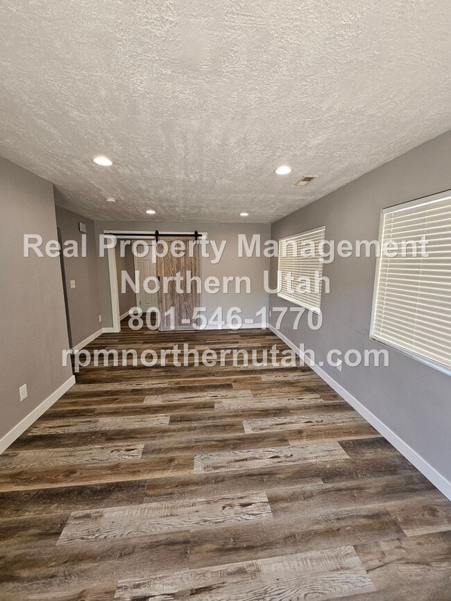 Photo - 902 Sullivan Dr Unit 902 Sullivan Drive - Upstairs