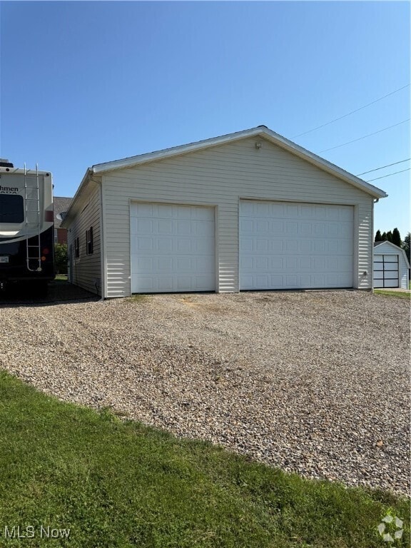 Building Photo - 6260 St Marys Rd Rental