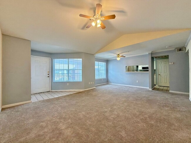 Photo - 501 W 26th St Unidad 321