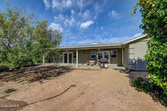 Photo - 6012 W Grovers Ave