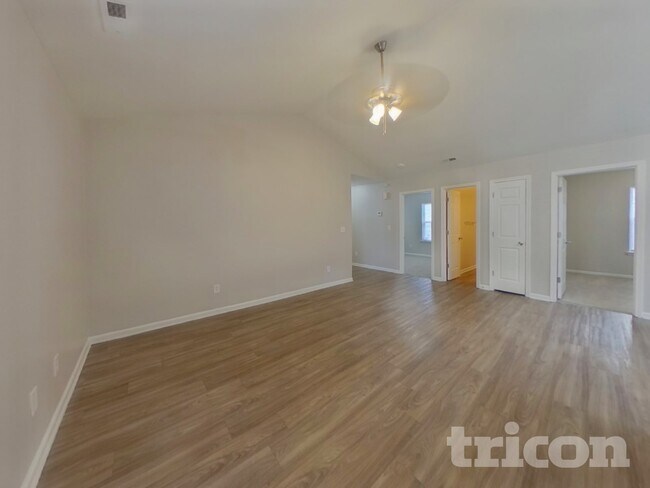 Photo - 1347 Braveheart Ln