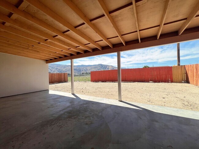 Photo - 14565 Cabazon St