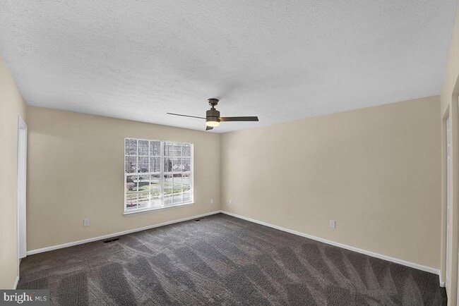 Photo - 801 High Plain Dr