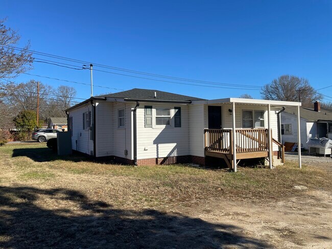 Photo - 1412 Shepard St