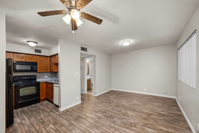 11002 Hammerly Blvd Unit 214
