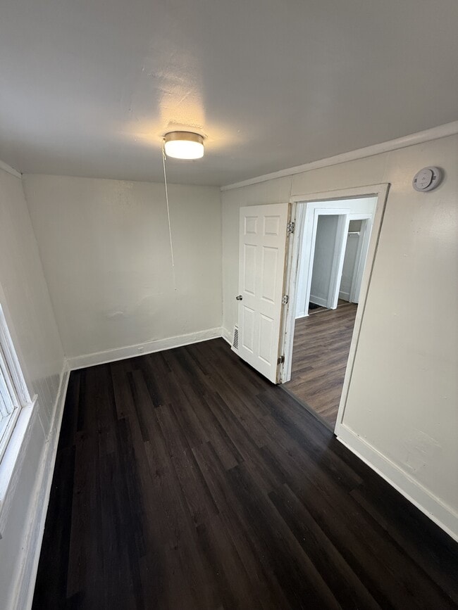 Photo - 499 Sherburne Ave