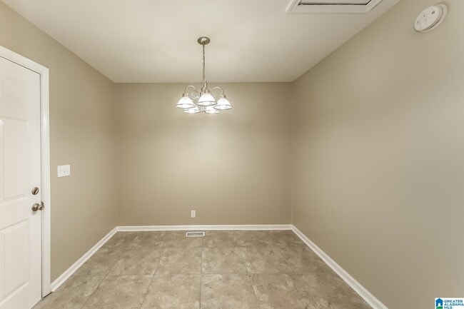 Photo - 1717 Bobolink Ln NE