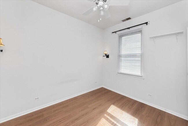 Photo - 2 bedroom in Chicago IL 60610 Unit 203