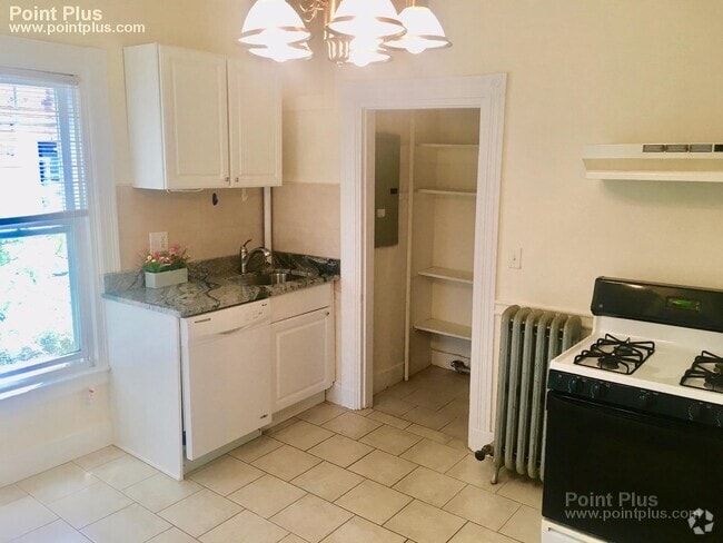 Building Photo - 27 Hammond St Unit 1 Rental