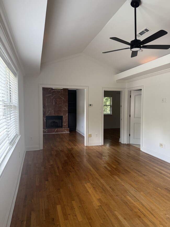 Photo - 488 Burlington Road Northeast Unit Apt 3