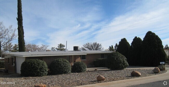 Building Photo - 1665 Cushman Dr Rental