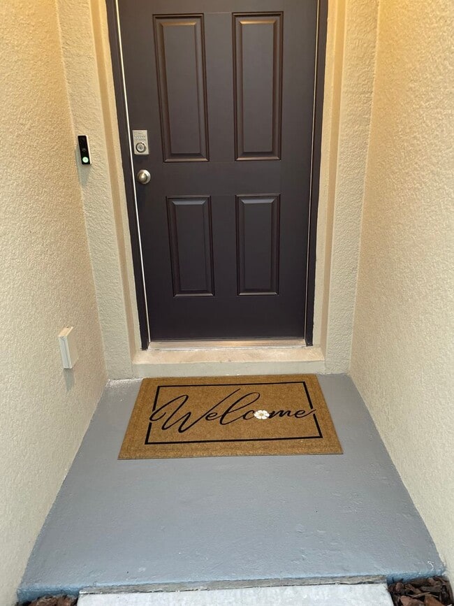 Photo - Gorgeous 4 bedroom 2 bathroom home