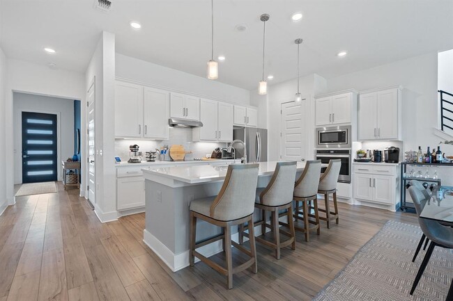 Photo - 16913 Adoro Dr