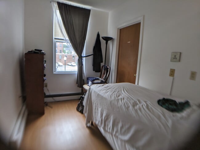 Building Photo - 257 Cambridge St Unit 2 Rental