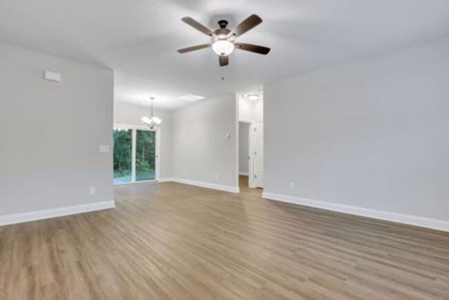Photo - 120 B Smithfield Dr