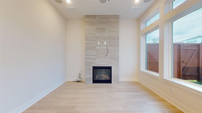 Photo - 3113 Somerset Levens Ln