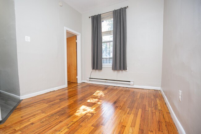 Photo - 1114 Spruce St Unit 07