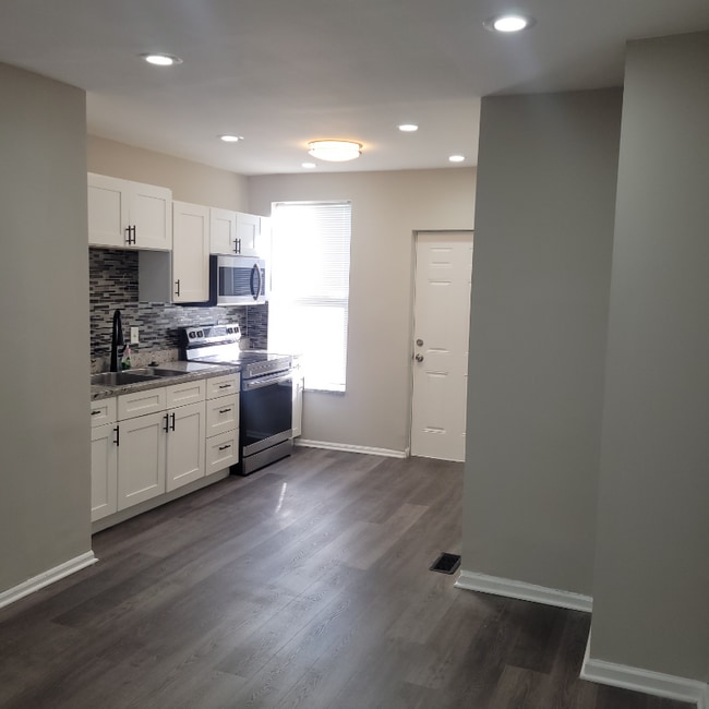 Photo - 3962 Evans Ave