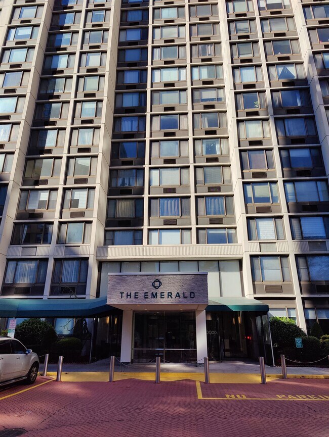 Photo - 45 River Dr S Condo Unit 2012 The Emerald