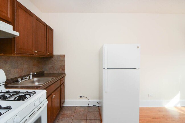 Photo - 2737 N Spaulding Ave Unit 903