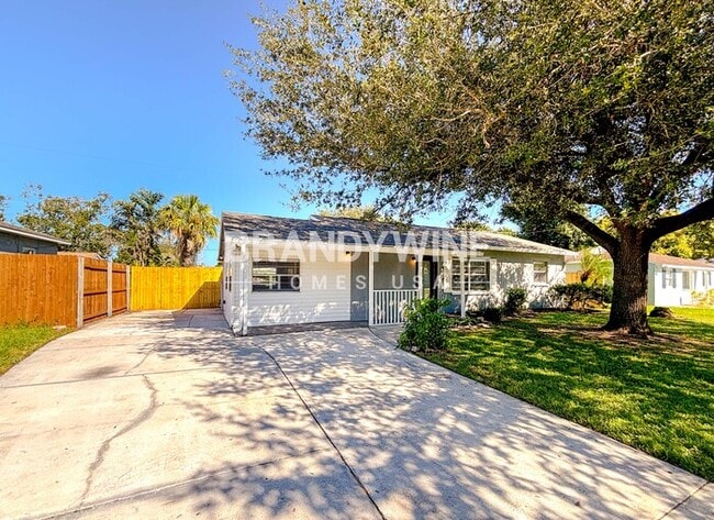 Photo - 6028 Flora Terrace