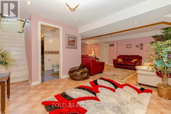 Photo - 1474 Rosemanor Dr
