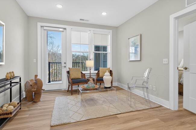 Photo - 76 Old Mill Bottom Rd N