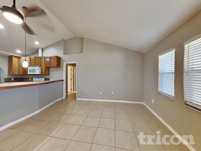 Photo - 23120 Donalda Ave