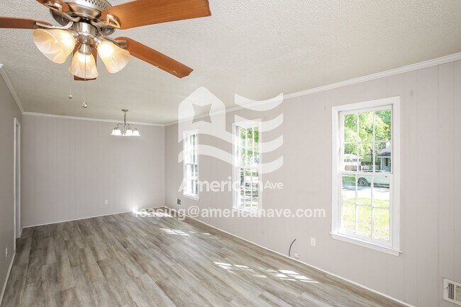 Photo - 148 Minehead Rd