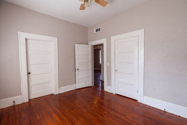 Photo - 628 Olive St