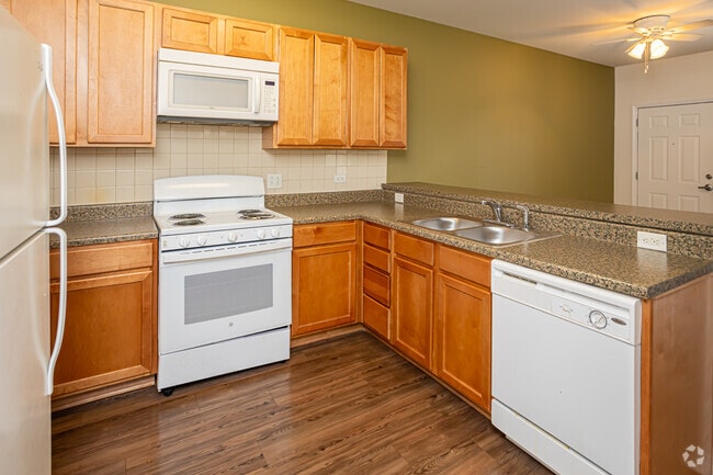 1BR, 1BA - 731SF - Marrero Commons Apartments