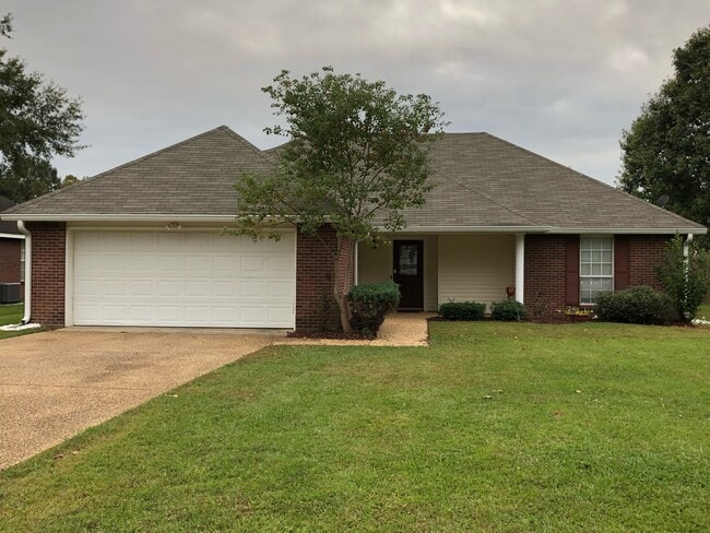 Building Photo - 237 Riverbend Dr