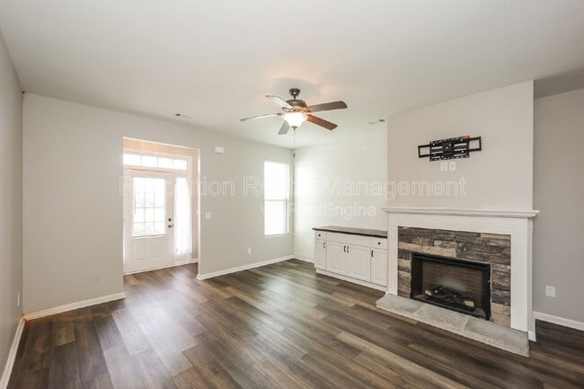 Photo - 116 Slate Dr