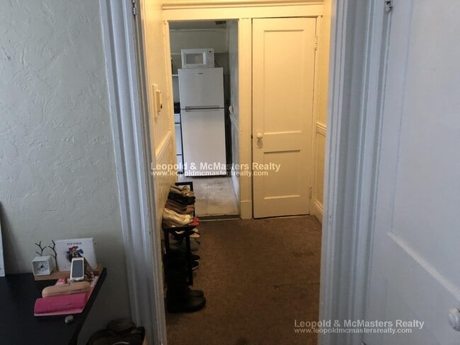 Photo - 166 Kelton St
