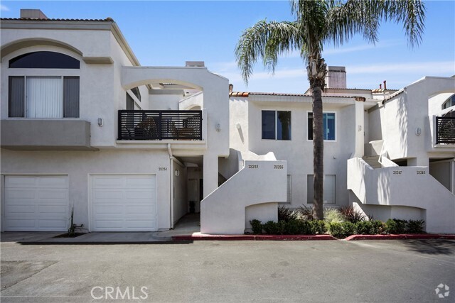 Building Photo - 28255 Via Fierro Rental