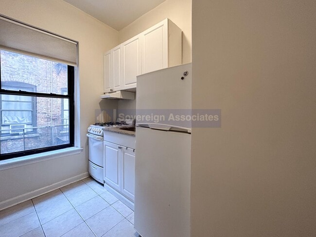Photo - 209 W 102nd St Unit 3B